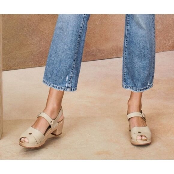 Stylish Green Leather Mules by Lotta From Stockholm - Picture 2 of 9